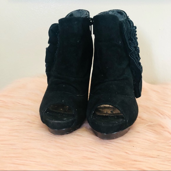 Bakers SCARLETT black booties - Picture 3 of 10